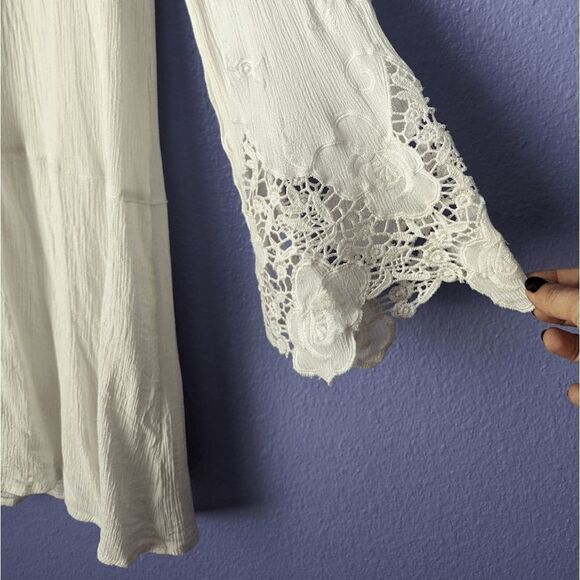 Women's Altar'd State Dress White Long Flutter Sleeve Fit & Flare Lace Medium - Picture 2 of 10